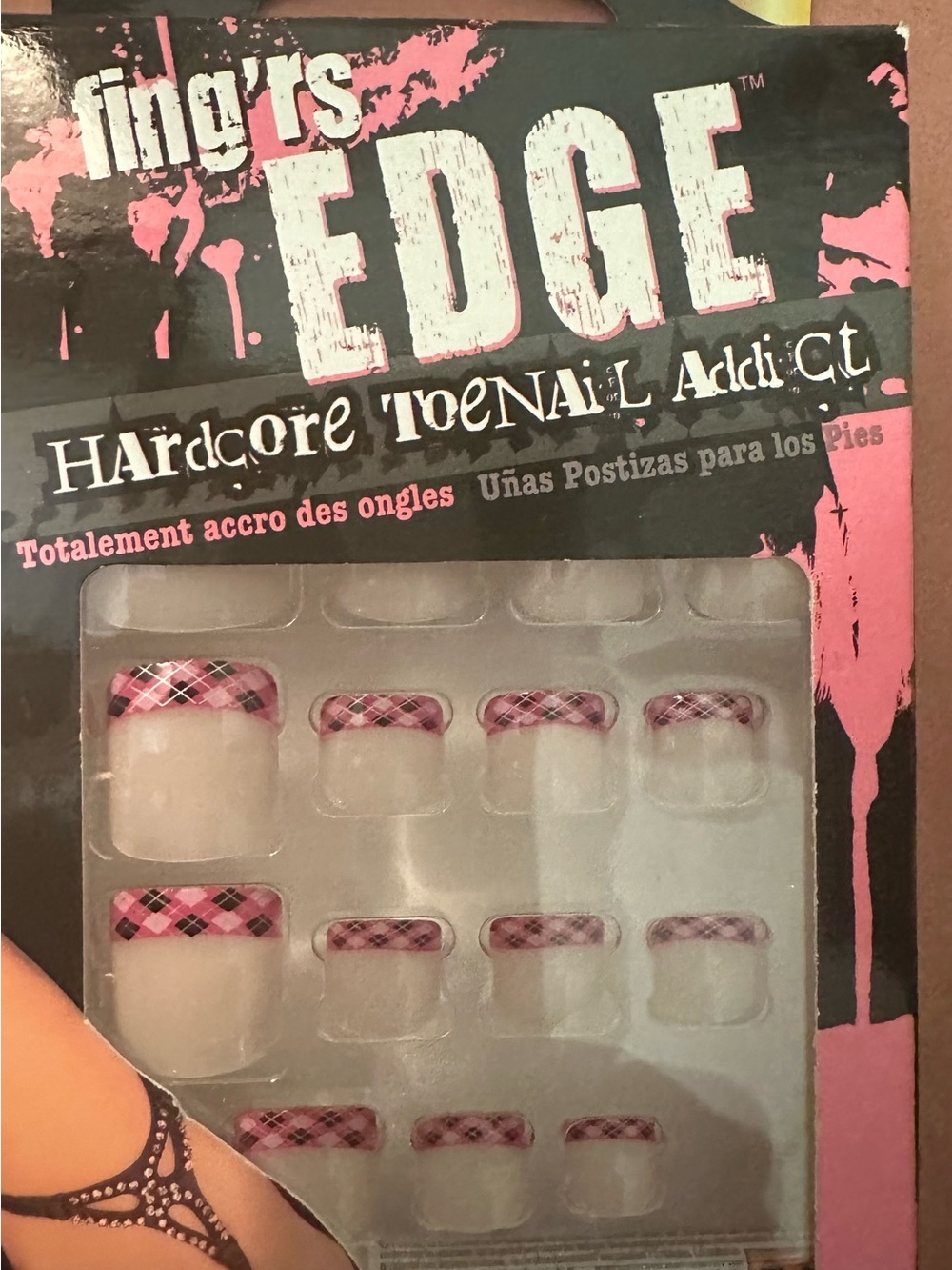 Amazon Pink Plaid Toe Nail Tips - Fing'rs EDGE
